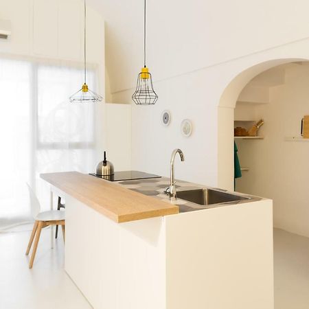 B22 - Comfy Beautiful Loft Apartment Monopoli Exterior photo